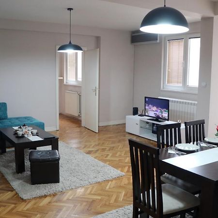 Spacious Modern Apartment Aerodrom Scopia Exterior foto